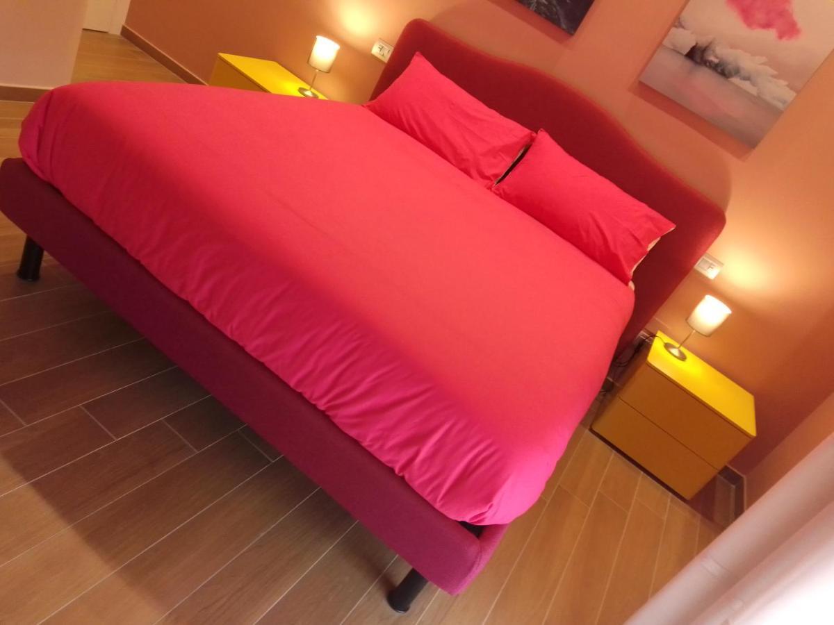 V I P Suites Cielo Stellato On Concordia Sea Салерно Екстериор снимка