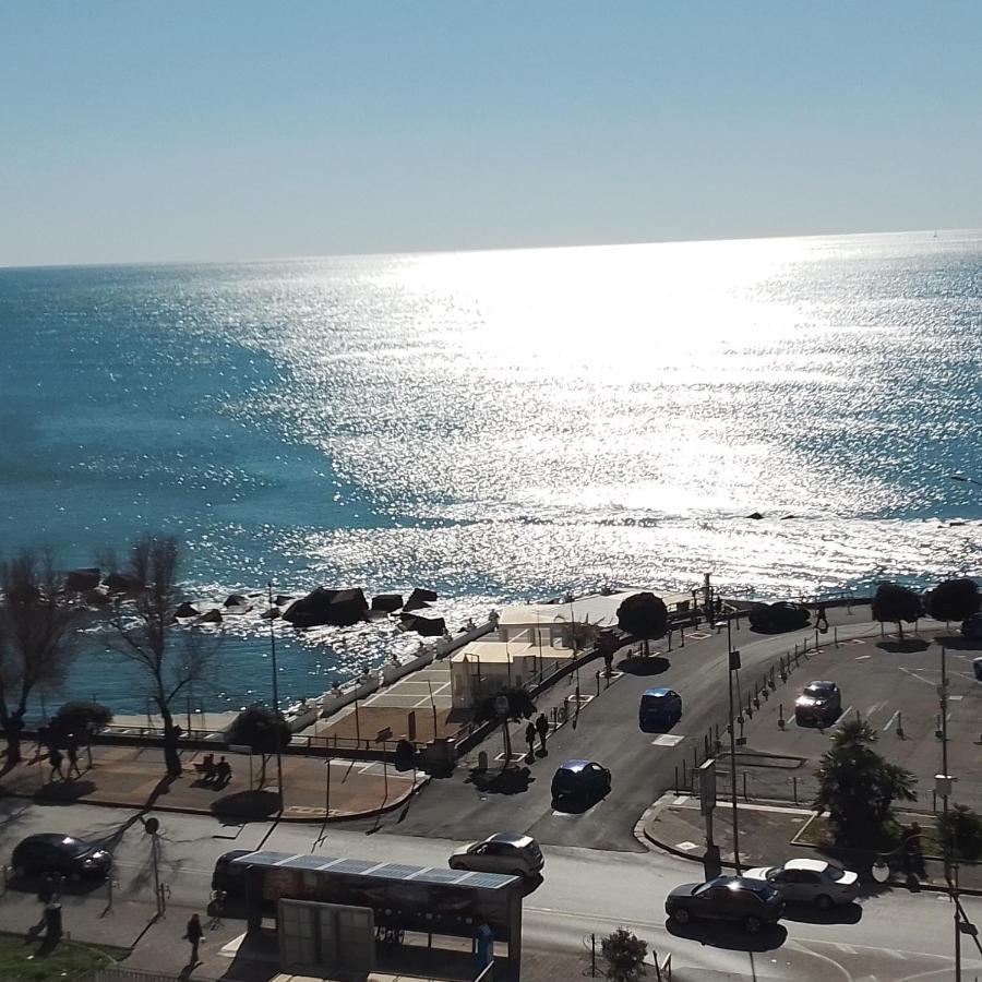 V I P Suites Cielo Stellato On Concordia Sea Салерно Екстериор снимка