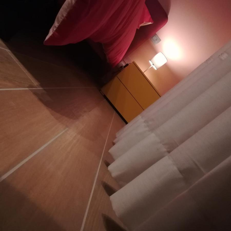 V I P Suites Cielo Stellato On Concordia Sea Салерно Екстериор снимка