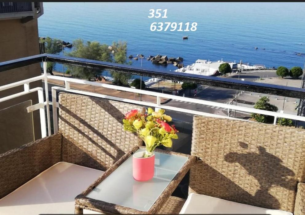 V I P Suites Cielo Stellato On Concordia Sea Салерно Екстериор снимка